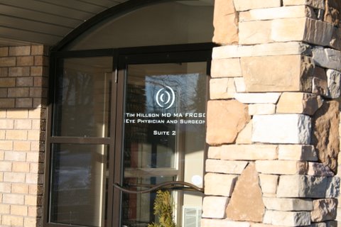 Front door of the office of Orillia Eye Surgeon & Ophthalmologist Tim Hiillson, MD 